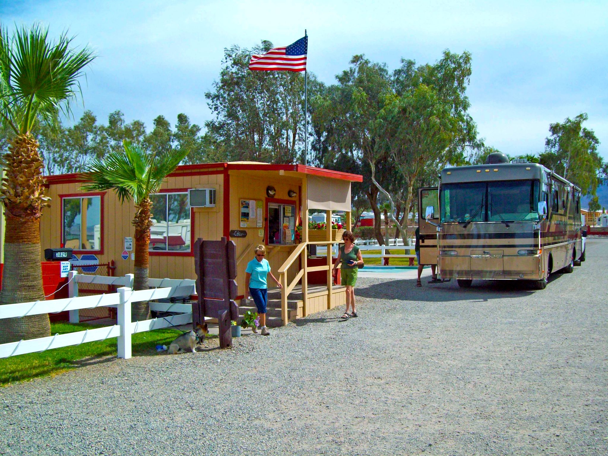 Lake Havasu Resort - Colorado River Adventures